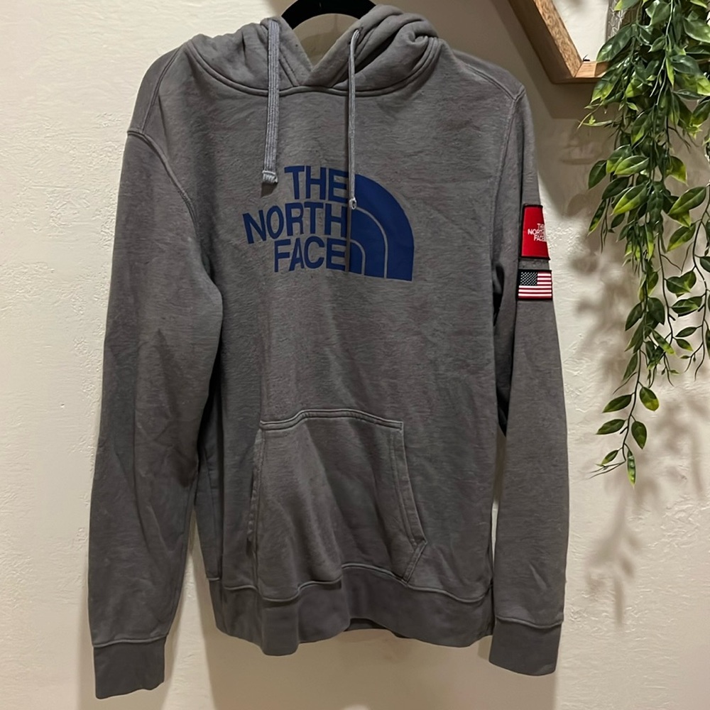 The North Face men’s gray hoodie size medium
